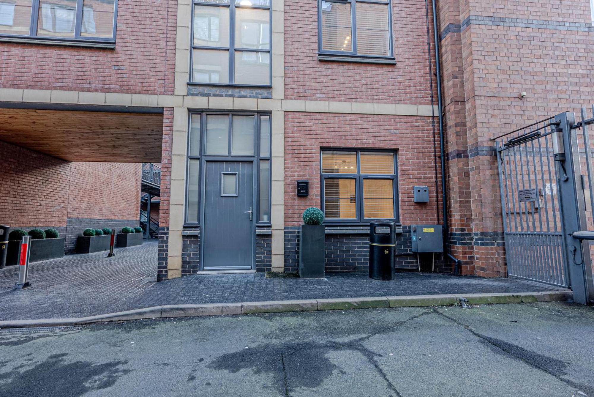 Stunning Three Bedroom Townhouse In The Jewellery Quarter, Birmingham City Centre Sleeps 5- Free Parking 외부 사진