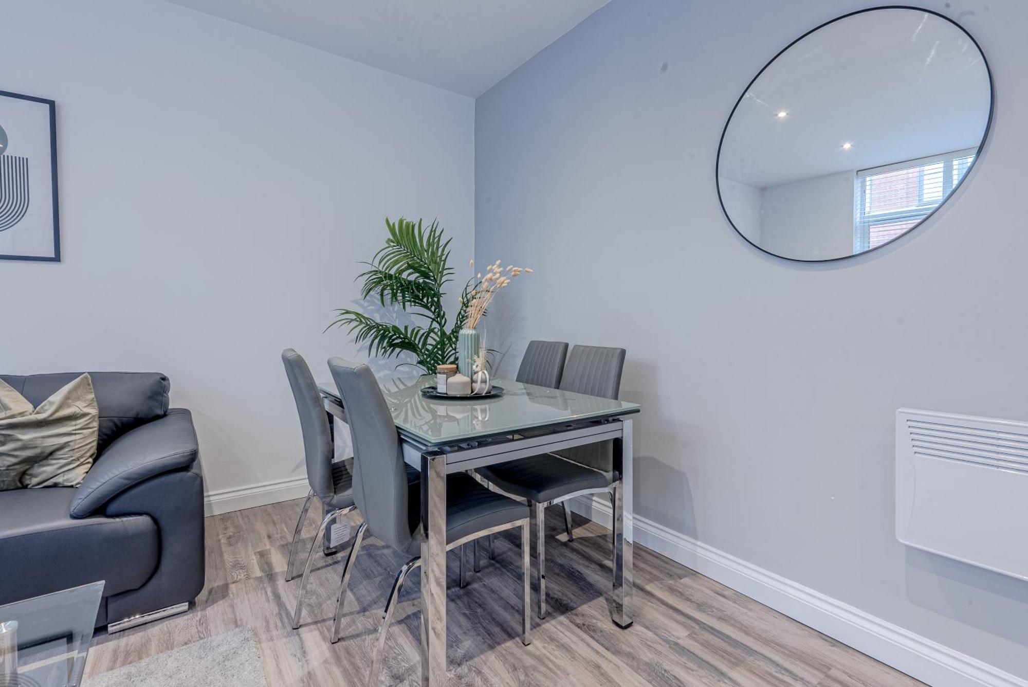Stunning Three Bedroom Townhouse In The Jewellery Quarter, Birmingham City Centre Sleeps 5- Free Parking 외부 사진